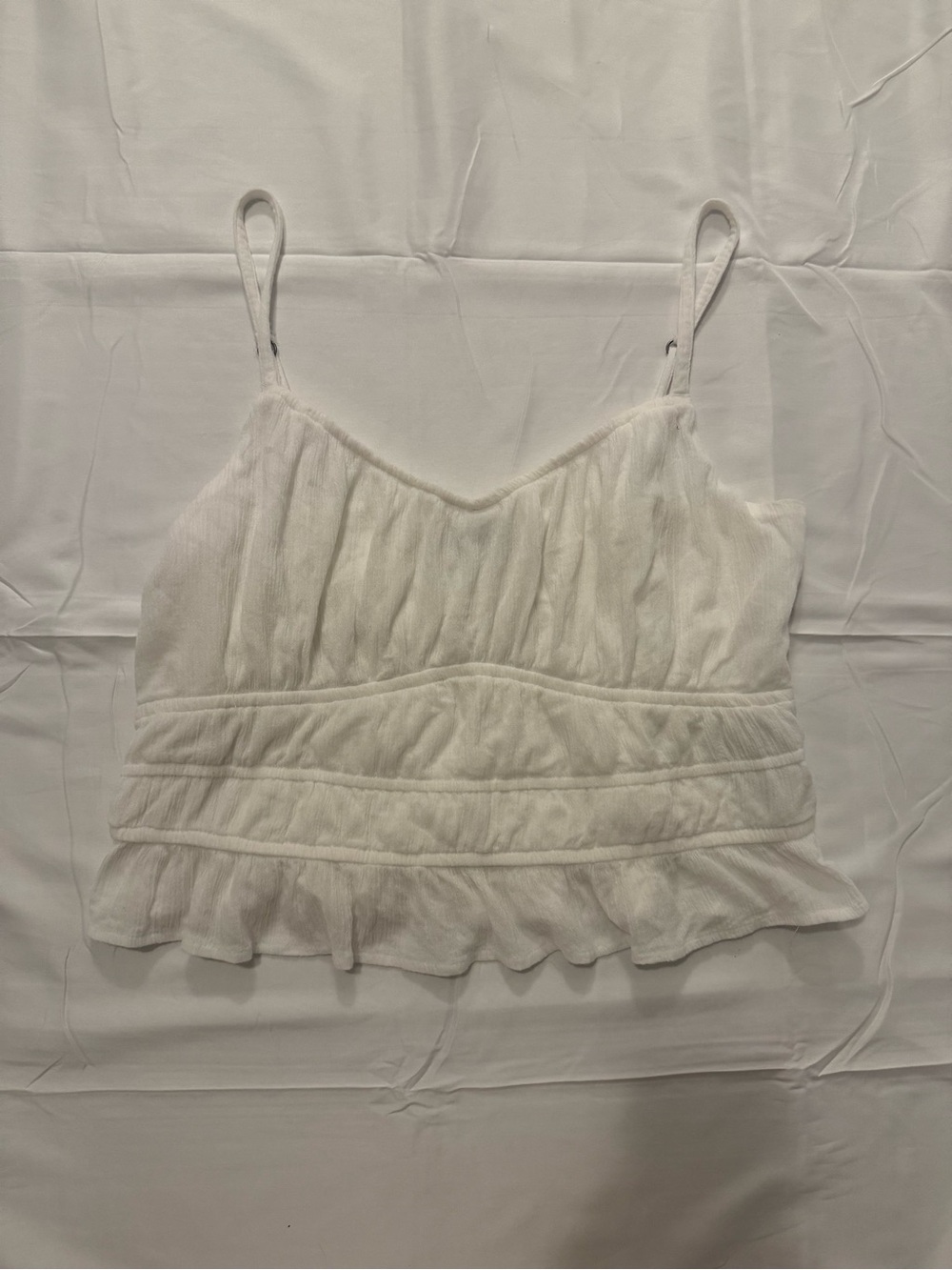 Hollister Co. white ruffle hem tank top ♡